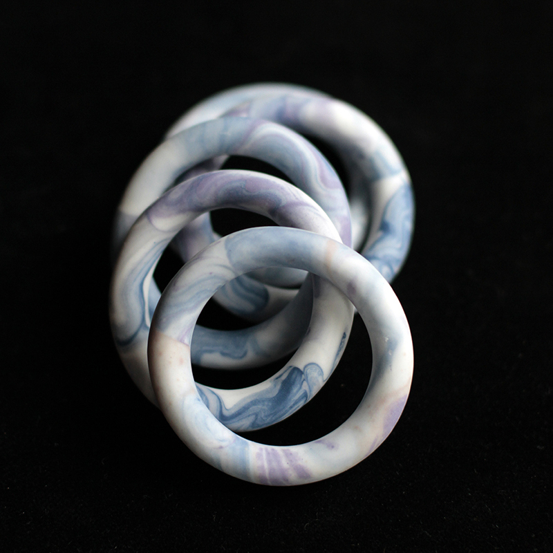 Decorative shibari rings - purple and blue marbled - Image 3